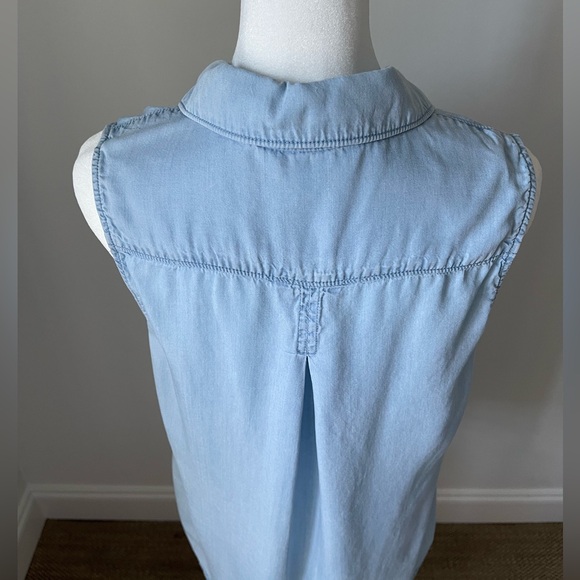 Molly Green sleeveless button down - Size L - Picture 7 of 10